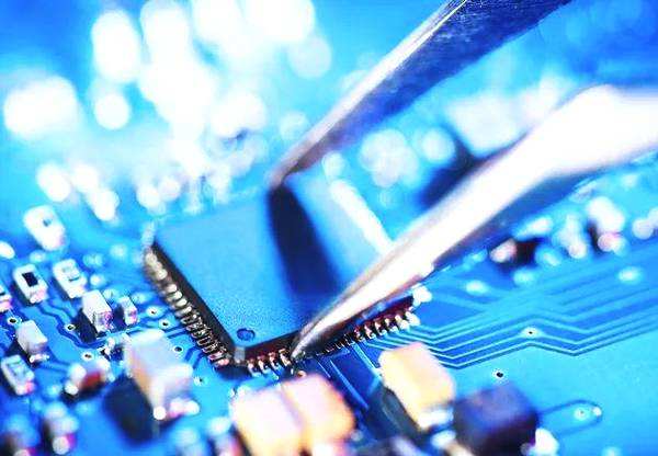 2018年(nián)度中國(guó)半導體(tǐ)行(xíng)業(yè)十大(dà)新聞事(shì)件(jiàn)